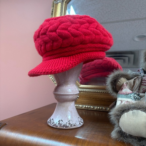 Red Knit Newsboy Cap - Picture 9 of 9